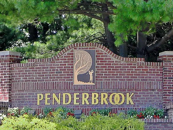 3904 Penderview Dr APT 708, Fairfax, VA 22033