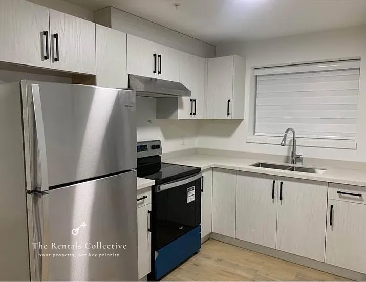 19637 76a Ave — Photo 5