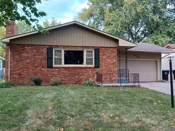 316 NE Pine Ln, Topeka, KS 66617