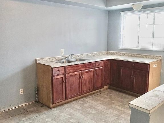 4th image of 11635 Ashton Ave