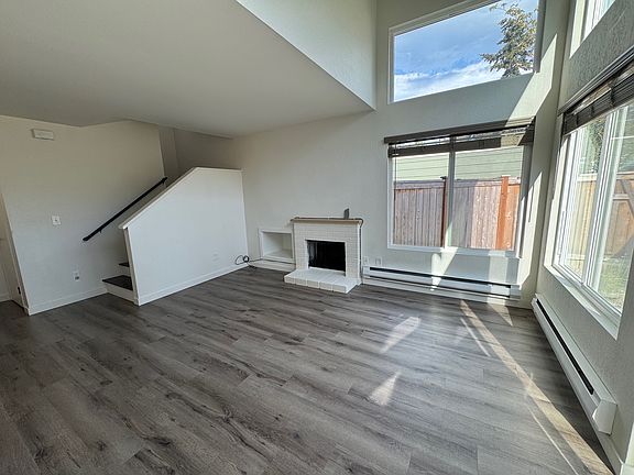 5th image of 8430 26th Ave SW #1-C