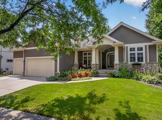 912 Pebblebrook Dr, Waunakee, WI 53597