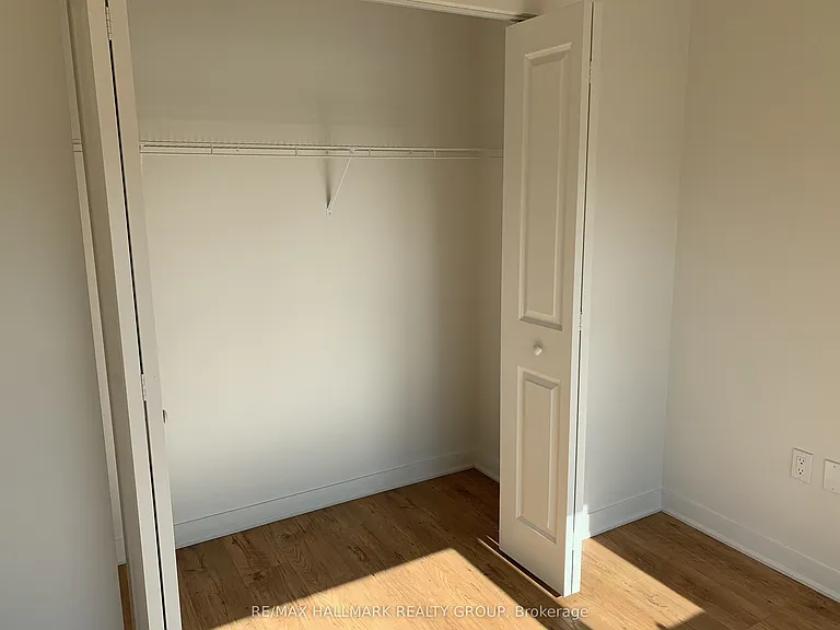 192 Bronson Ave #702 — Photo 11