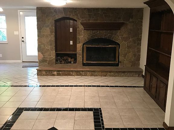 3rd image of 2119 Berea Ave