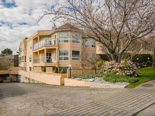 1255 Best St #204, White Rock, BC V4B 4E1