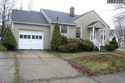 2nd image of 1325 Girard St