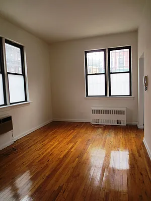 Rented by Waverly Realty Associates | media 12