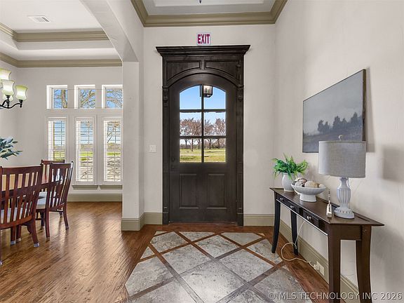 3rd image of 22533 Front 9 Rd