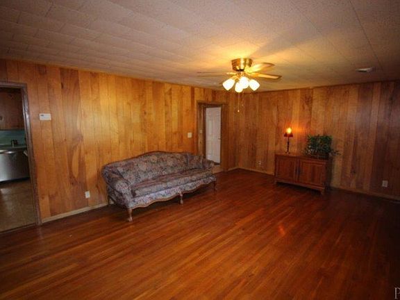 5th image of 1661 N 61st Ave