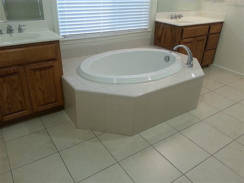 2nd image of 1608 Fiddleleaf Ln