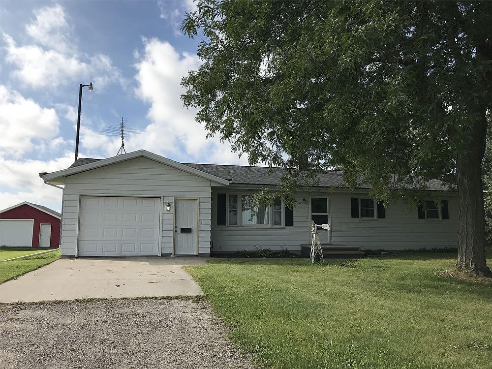 8828 Clayton Ave, Neenah, WI 54956 Zillow