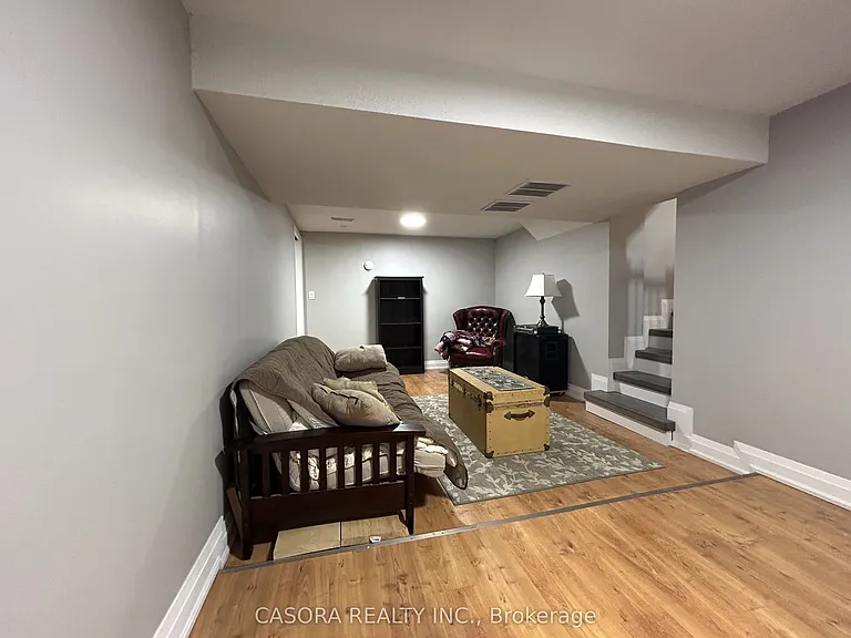 4258 Longmoor Dr #LOWER — Photo 12