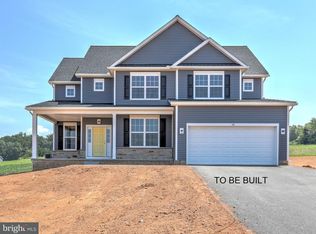4080 Country Dr, Dover, PA 17315