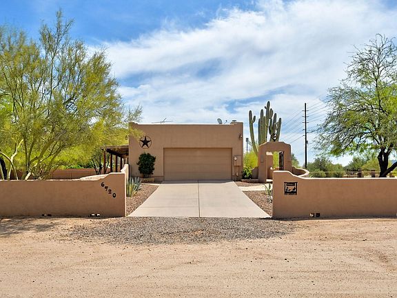3rd image of 6720 E Dixileta Dr