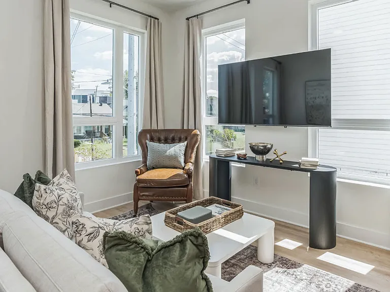 1310 Lischey Ave #201 — Photo 4