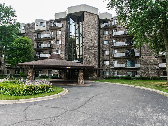 2nd image of 1275 Baldwin Ln Unit 306