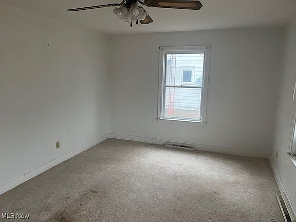 5th image of 2351 S Freedom Ave