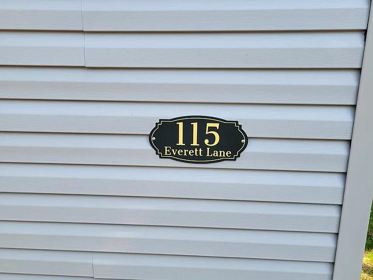 115 W Everett St — Photo 3