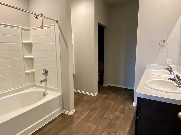 2330 Georgina Falls Dr — Photo 5