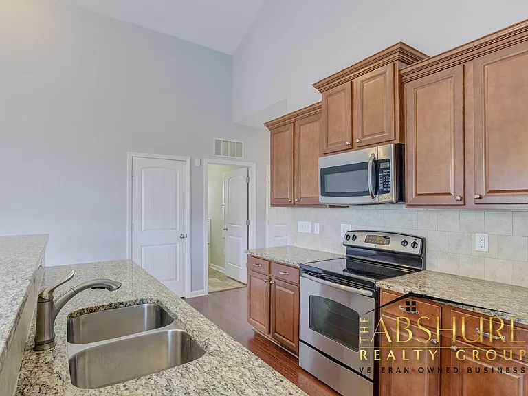 535 Smithridge Way — Photo 9