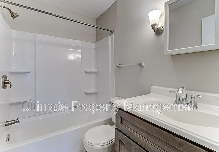5038 Shelley Dr — Photo 10