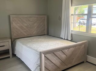 245 Floyd Rd, Shirley, NY 11967