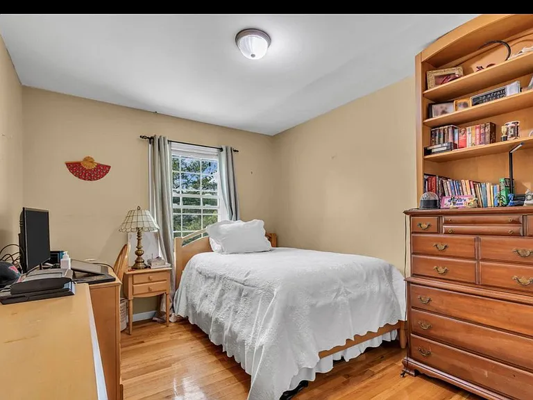 320 Harvard Pl — Photo 11