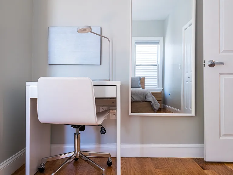 11-13 Plymouth St #3D — Photo 6