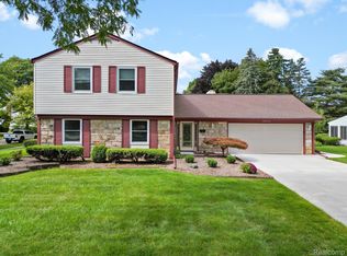 4915 Butler Dr, Troy, MI 48085