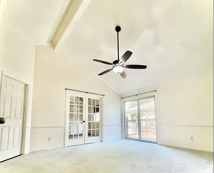 4115 Woodbridge Dr — Photo 12