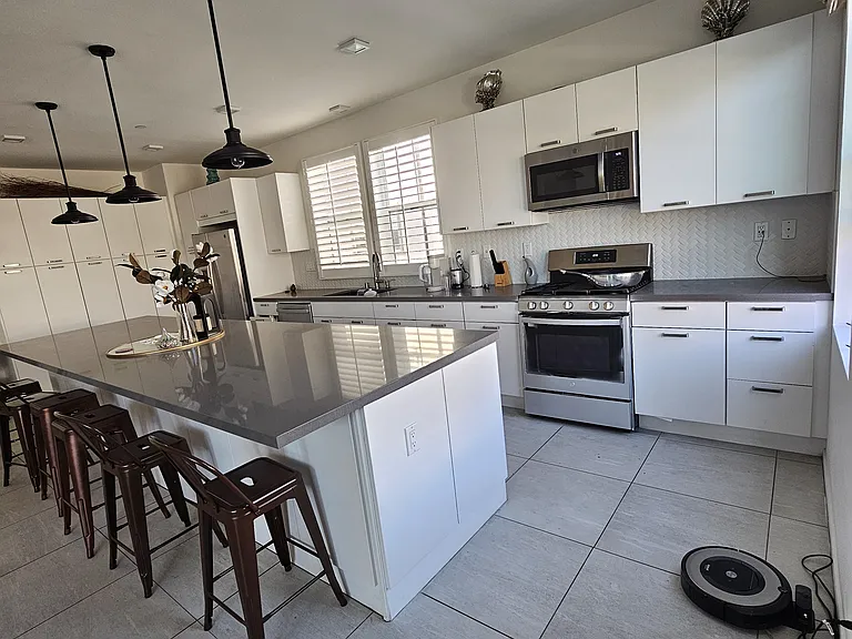 5320 Calle Rockfish #10 — Photo 9