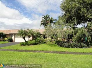 8171 SW 27th Pl, Davie, FL 33328
