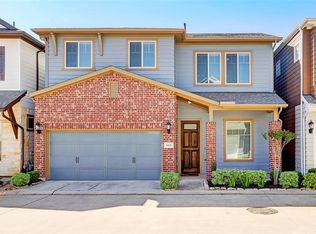 8825 Ashbloom Ln, Houston, TX 77080