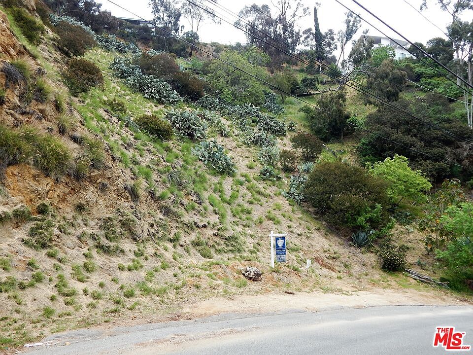 2nd image of 1980 Sunset Plaza Dr