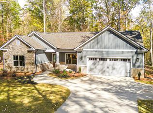 1012 E Laurel Dr, Westminster, SC 29693