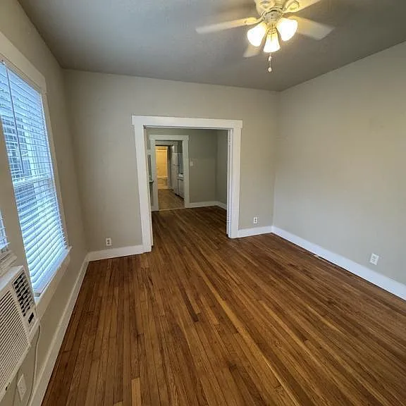 1811 McKinley Ave — Photo 5