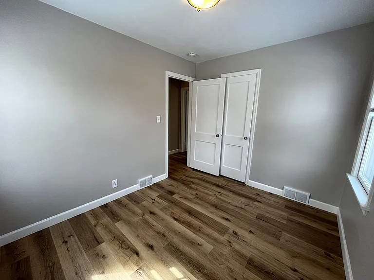9318 Zimmerly Ave — Photo 8