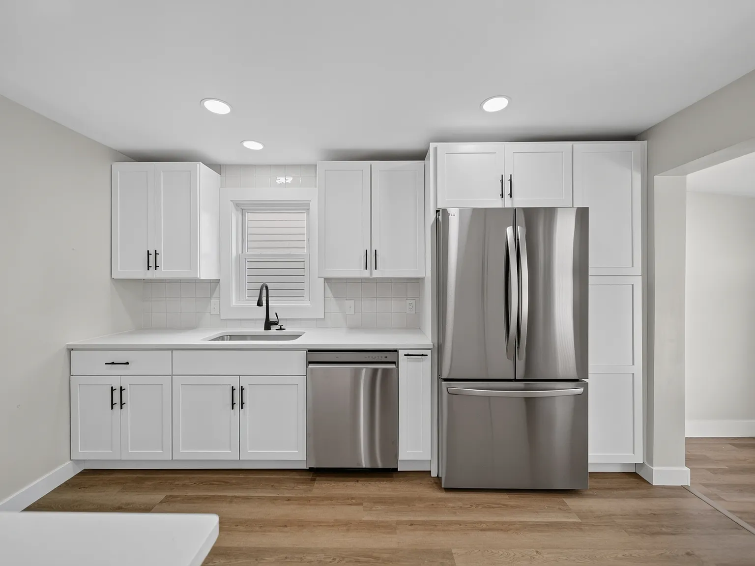 3 bed, 1242 sqft, $1,700 — Photo 3