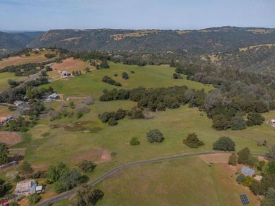 165 Sunshine Ln, Mokelumne Hill, CA, 95245
