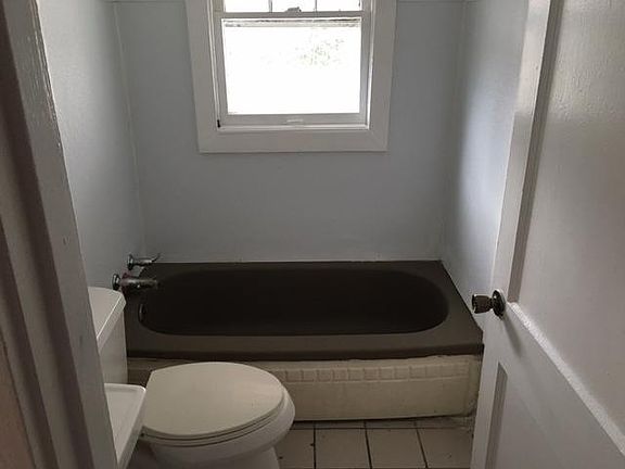 2nd image of 805 Fields Ave #809