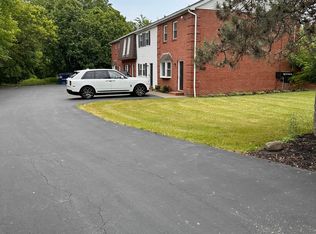 3055 McKinley Pkwy, Buffalo, NY 14218