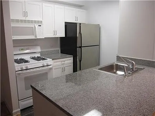 Rented by Owner | media 3