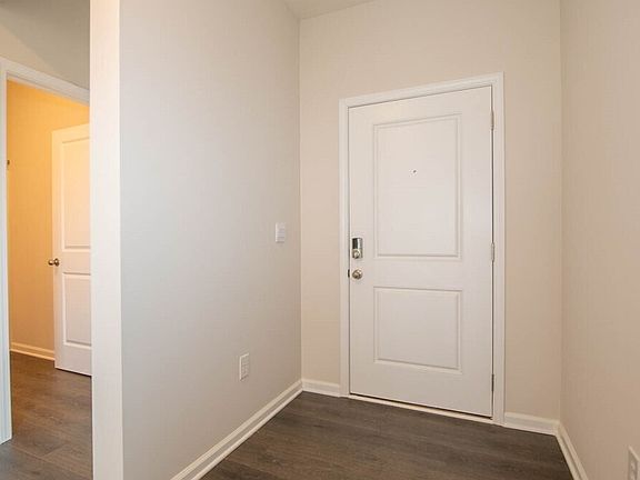 4th image of 5208 Woodhurst Ln