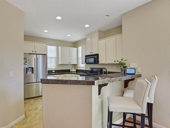 5th image of 9236 Cortina Cir