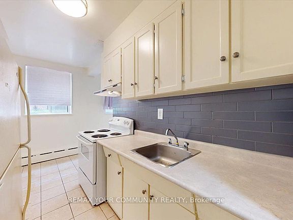 3rd image of 2645 Keele St #1A