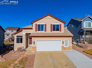 541 Oxbow Dr, Monument, CO 80132