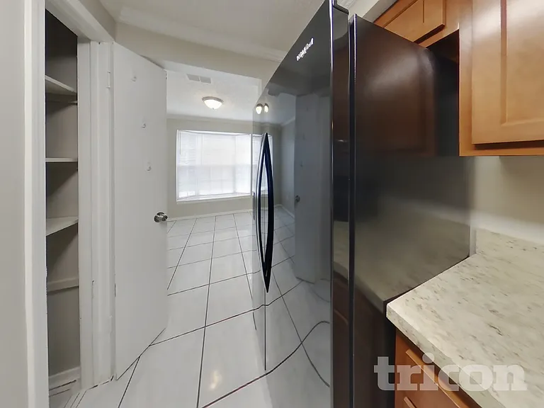 8252 Yolanda Ct — Photo 11