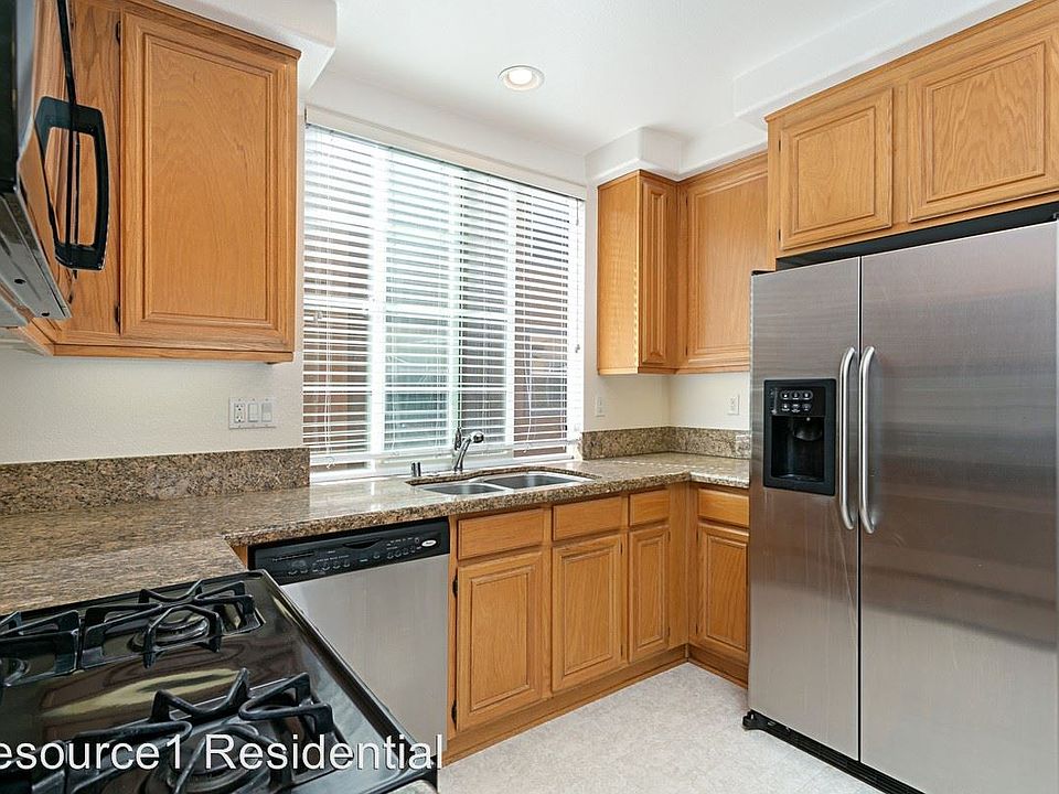 1st image of 2813 Escala Cir