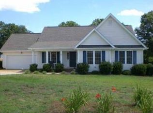 175 Rocky Run Ln, Lillington, NC 27546