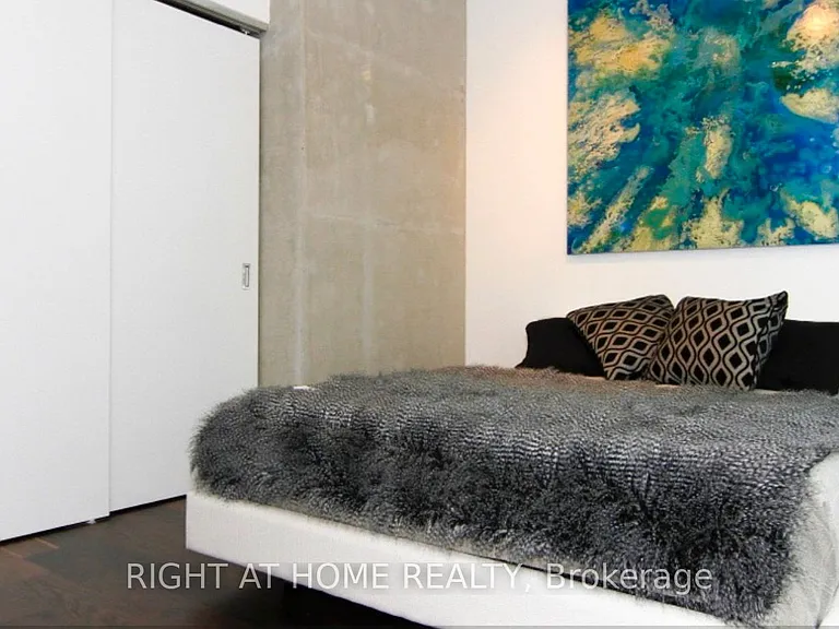 25 Oxley St #412 — Photo 10